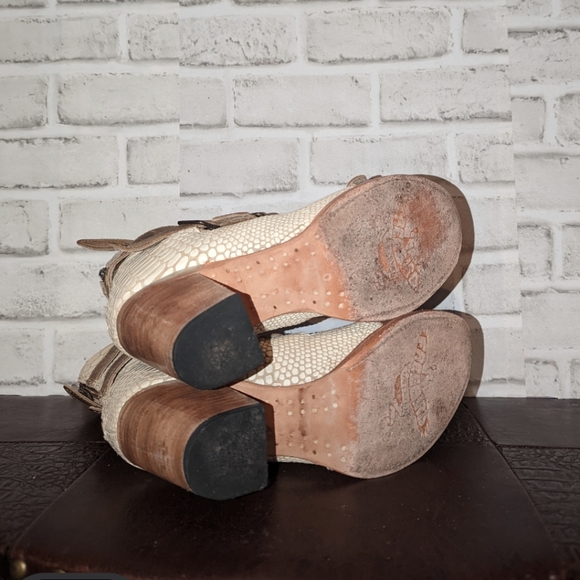 FreeBird Bond White Snake Bootie size 9 - Picture 8 of 11